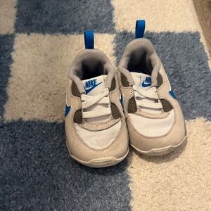 Nike Kids' Gray and Blue Sneakers